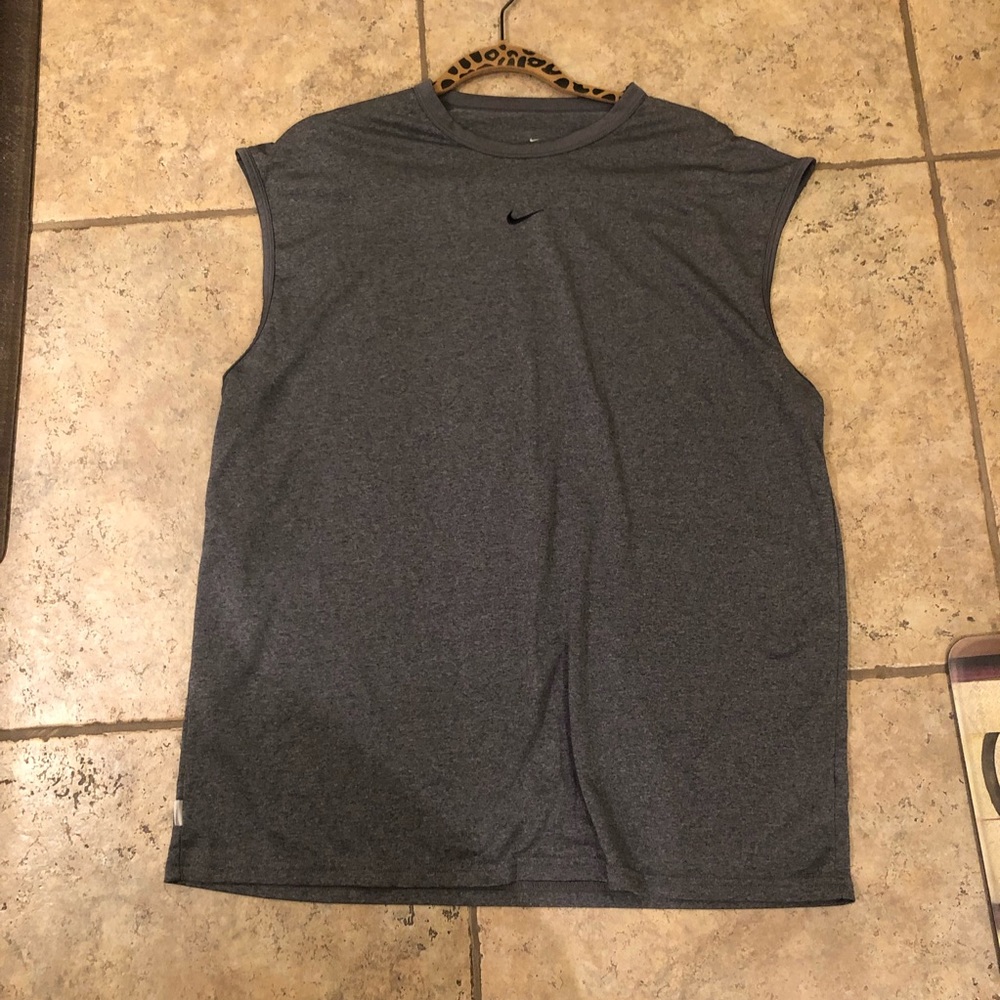 Nike Dri Fit Men’s Sleeveless Shirt
